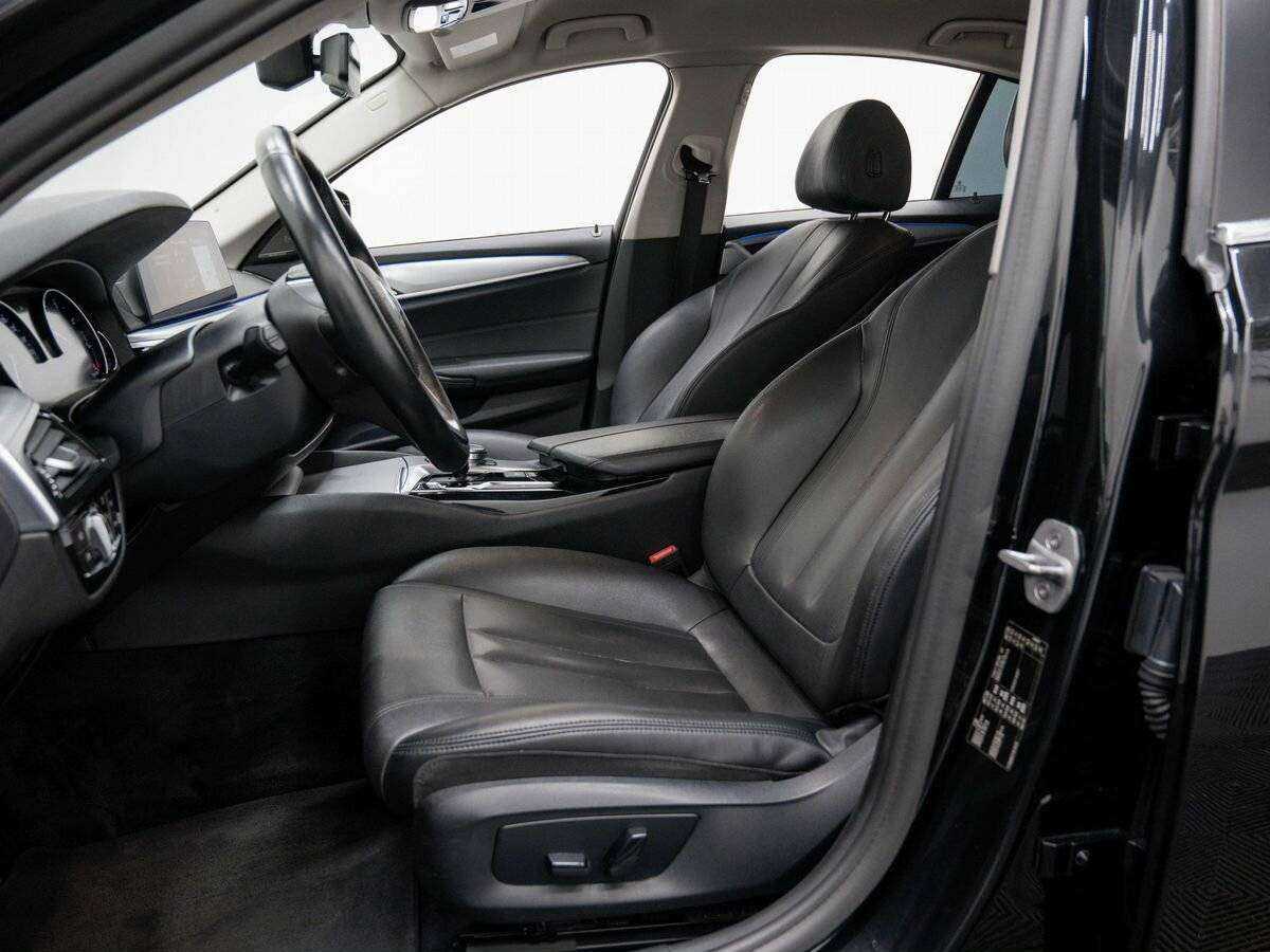 Купить BMW 5 серии 520d, 2017, 193 321 км, фото №16