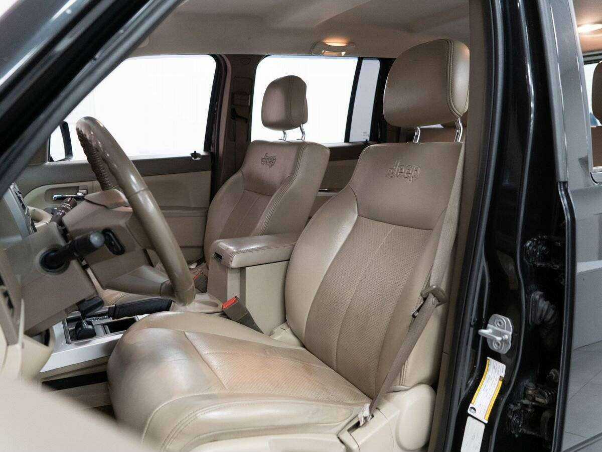 Купить Jeep Cherokee, 2010, 164 000 км, фото №6