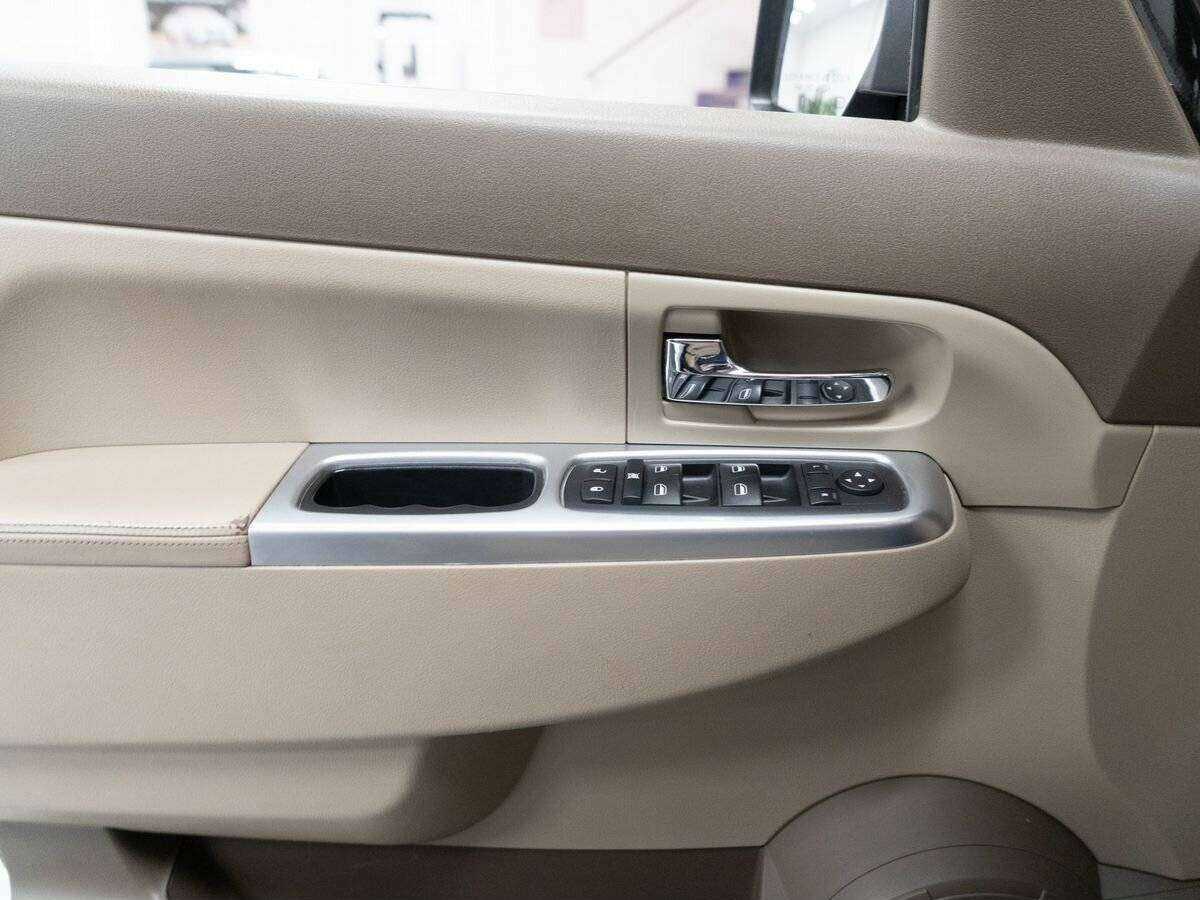 Купить Jeep Cherokee, 2010, 164 000 км, фото №15