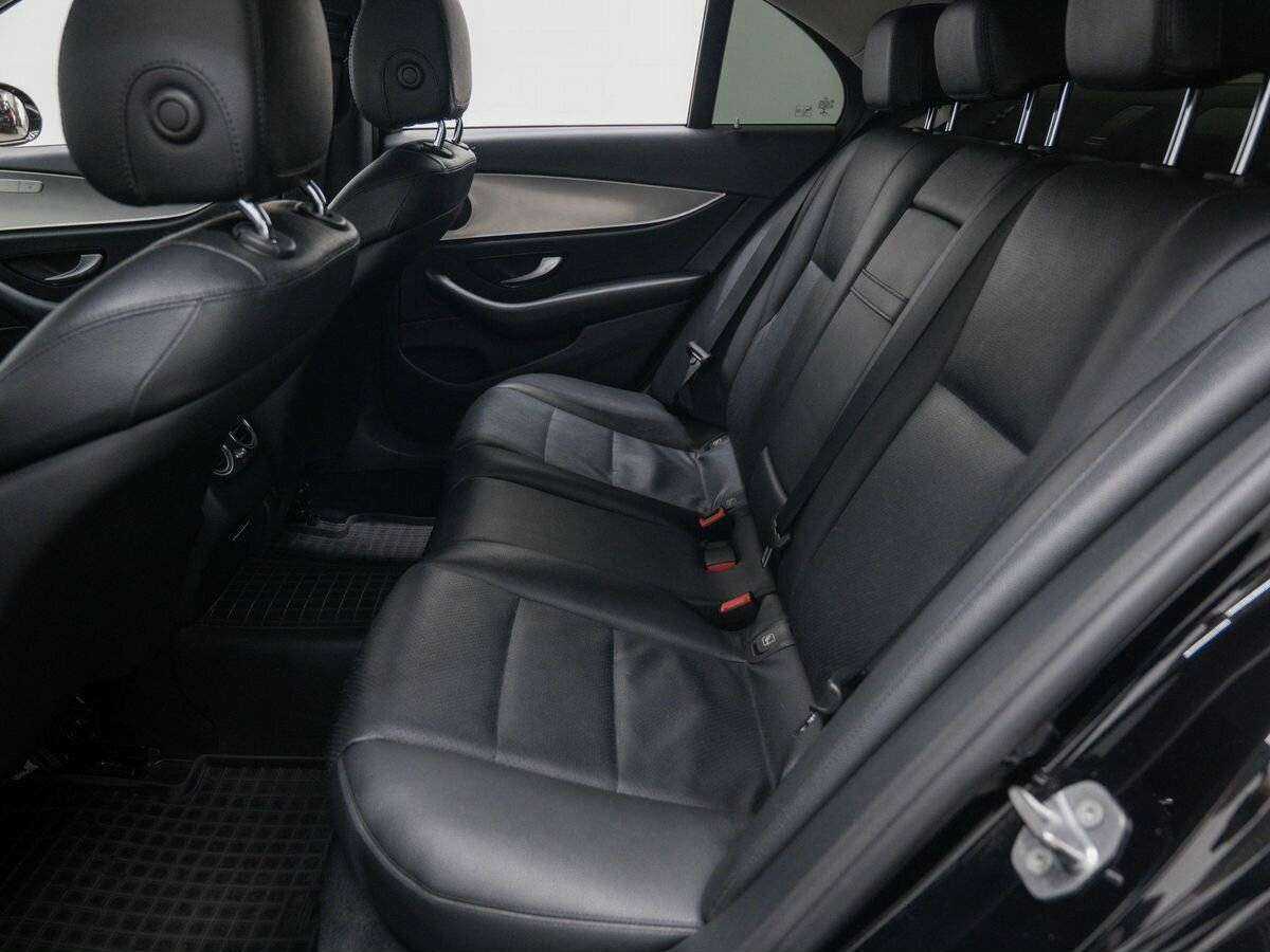 Купить Mercedes-Benz E-Класс 200, 2017, 108 000 км, фото №12