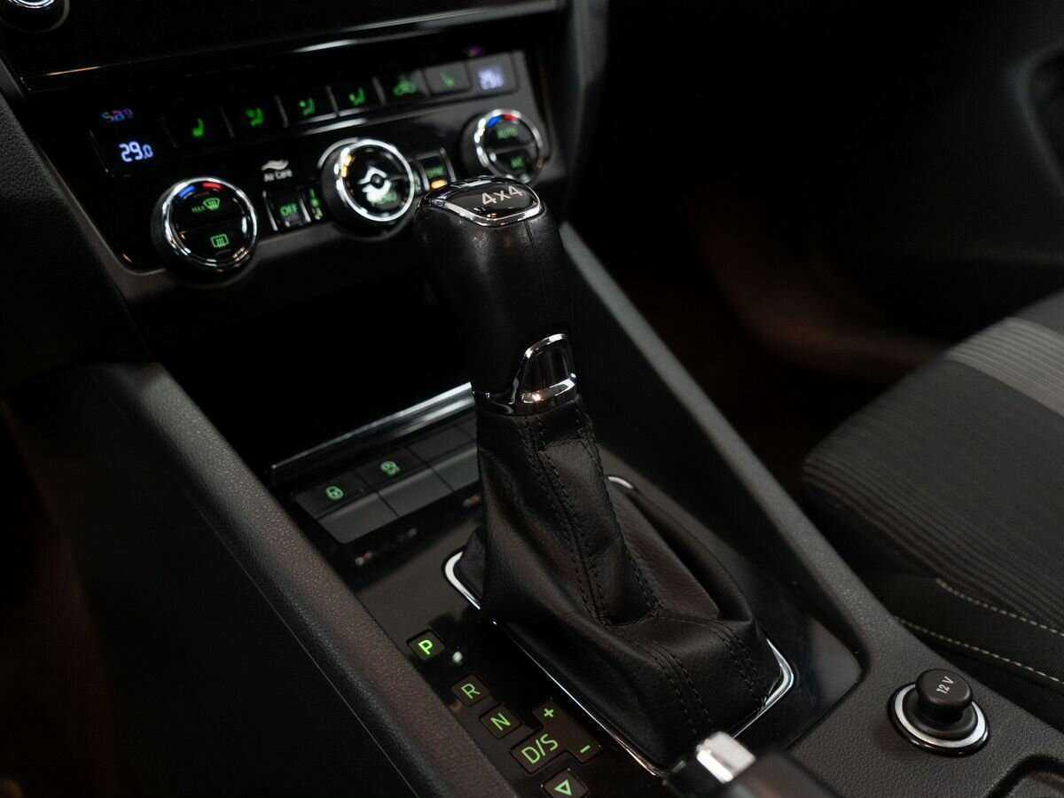 Купить Skoda Octavia, 2018, 141 200 км, фото №12