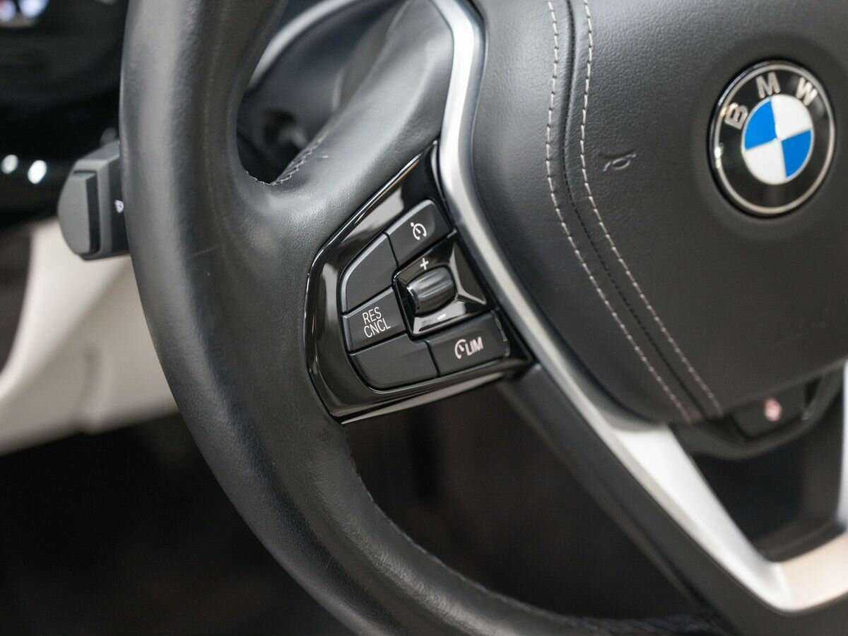 Купить BMW 5 серии 520i, 2018, 174 500 км, фото №17