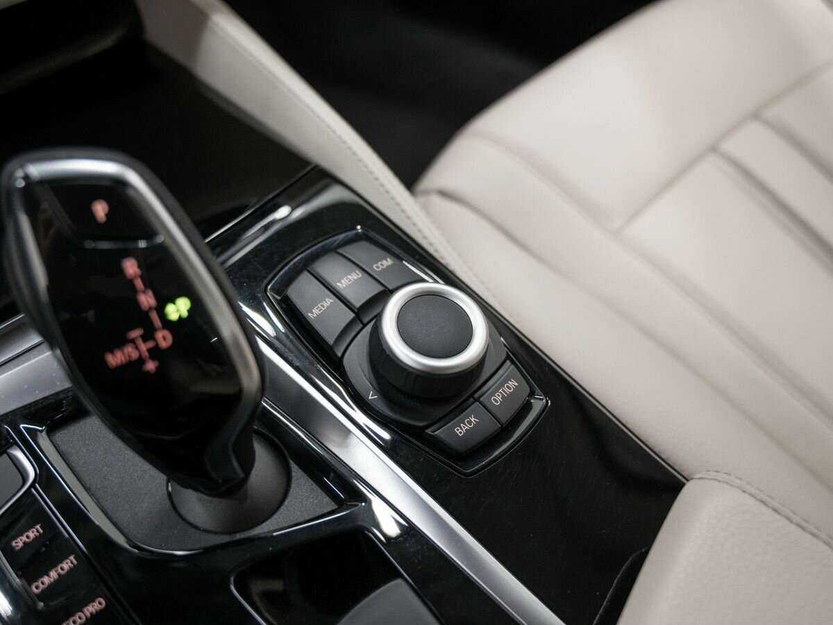 Купить BMW 5 серии 520i, 2018, 174 500 км, фото №20