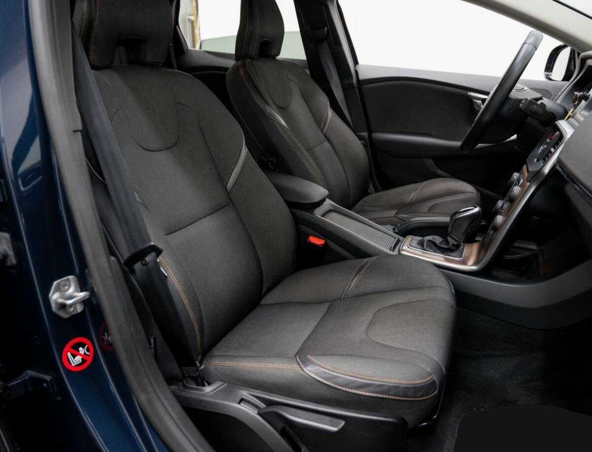 Купить Volvo V40 Cross Country, 2014, 119 339 км, фото №9