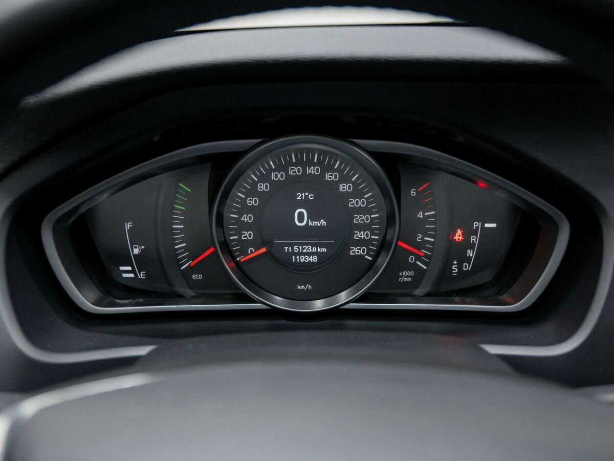 Купить Volvo V40 Cross Country, 2014, 119 339 км, фото №24