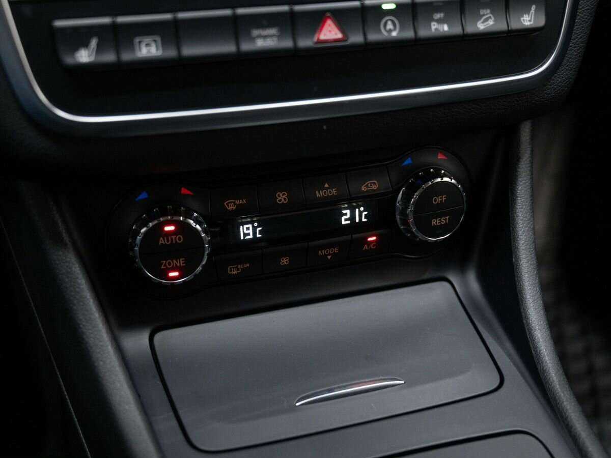 Купить Mercedes-Benz GLA 250, 2016, 123 344 км, фото №21