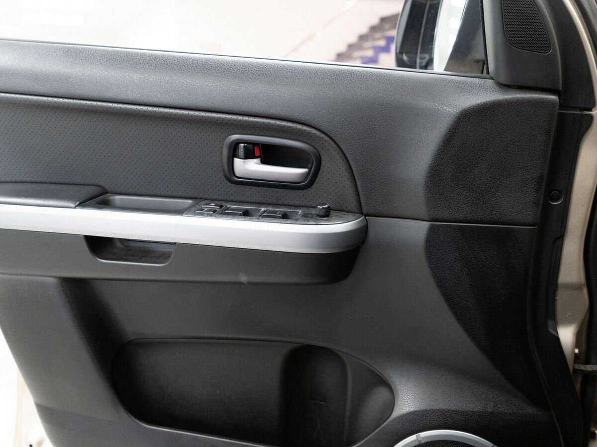 Купить Suzuki Grand Vitara, 2010, 201 000 км, фото №15