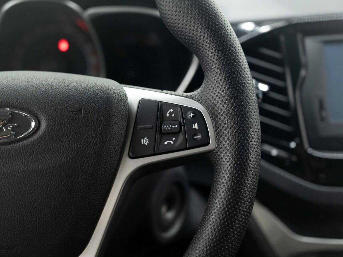 Купить Lada (ВАЗ) Vesta SW Cross, 2019, 88 754 км, фото №18