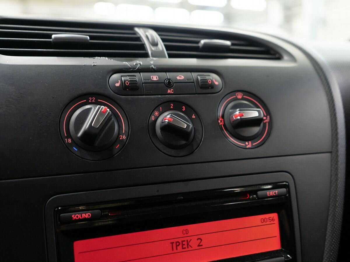 Купить SEAT Leon, 2011, 146 277 км, фото №11