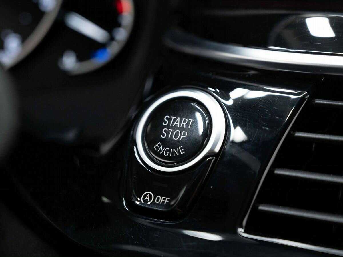 Купить BMW 5 серии 520d xDrive, 2019, 231 000 км, фото №25