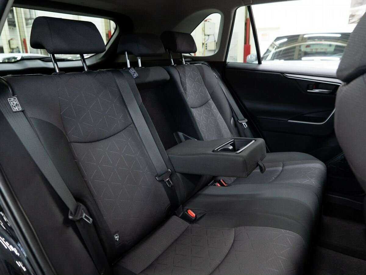 Купить Toyota RAV4, 2019, 47 000 км, фото №9