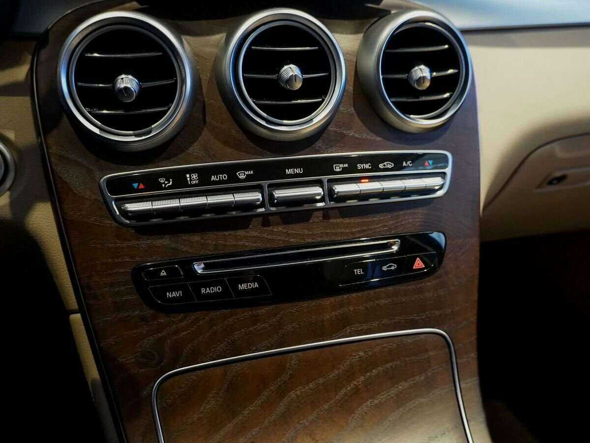 Купить Mercedes-Benz GLC 250 d, 2015, 86 574 км, фото №21