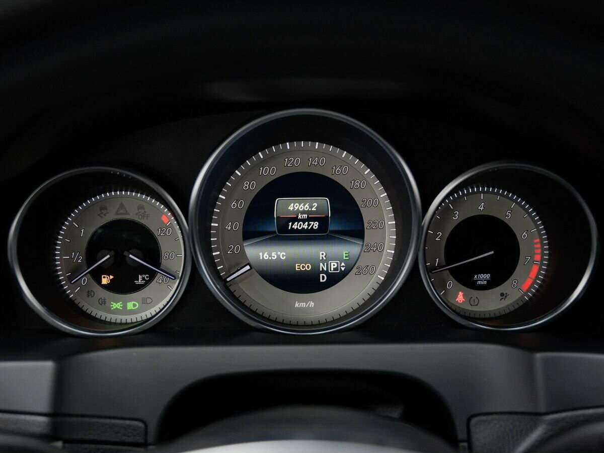 Купить Mercedes-Benz E-Класс 200, 2014, 138 500 км, фото №23