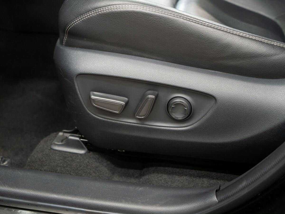 Купить Toyota RAV4, 2020, 91 800 км, фото №16