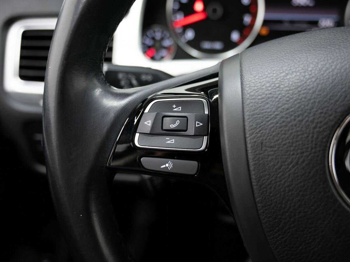 Купить Volkswagen Touareg, 2015, 138 000 км, фото №19