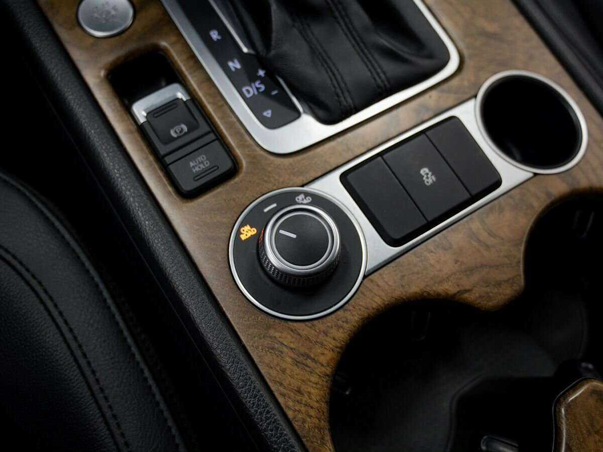 Купить Volkswagen Touareg, 2015, 138 000 км, фото №22