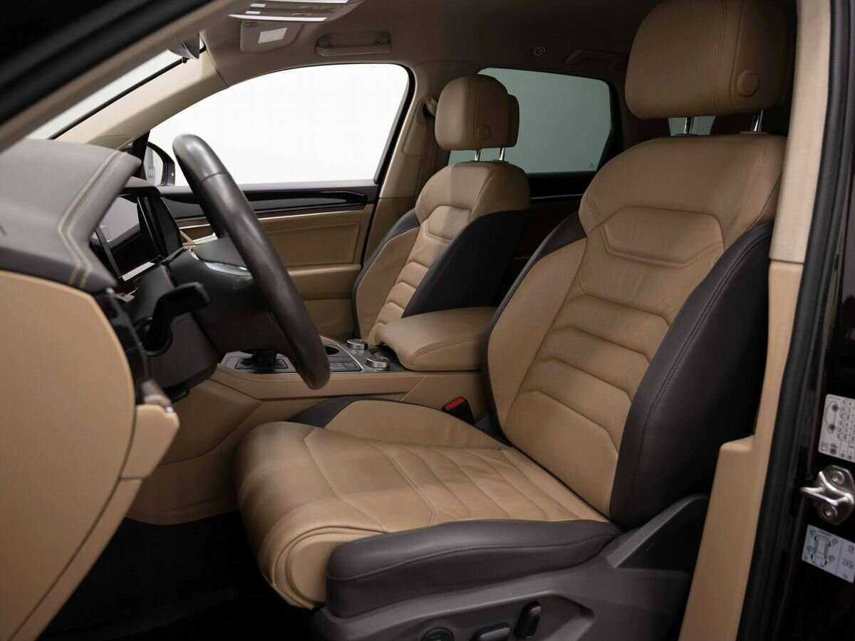 Купить Volkswagen Touareg, 2018, 235 000 км, фото №8