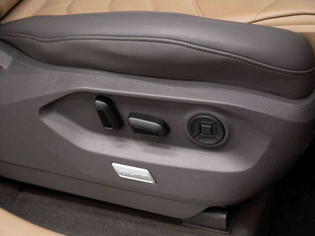 Купить Volkswagen Touareg, 2018, 235 000 км, фото №22