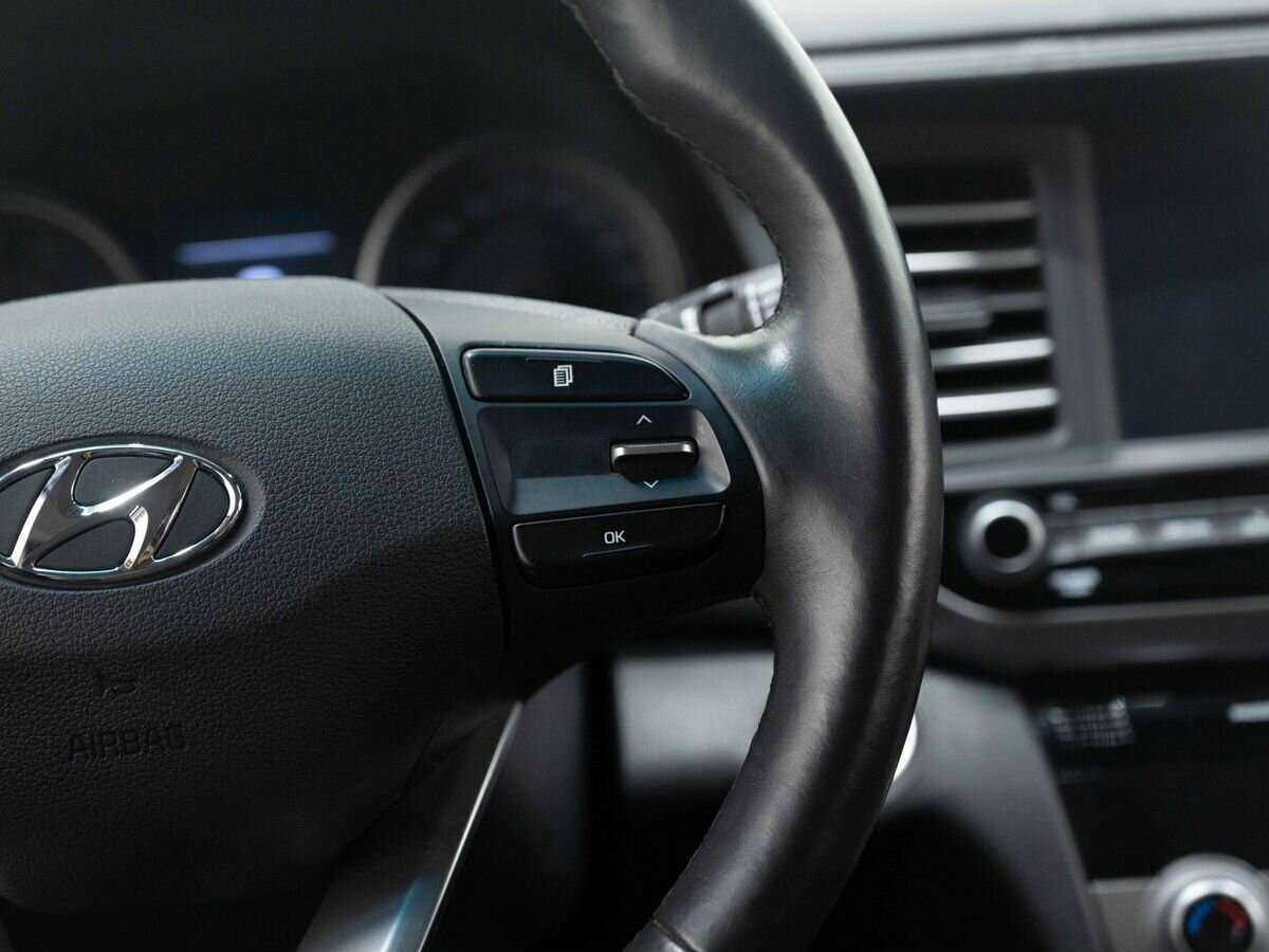 Купить Hyundai Avante, 2018, 83 500 км, фото №16