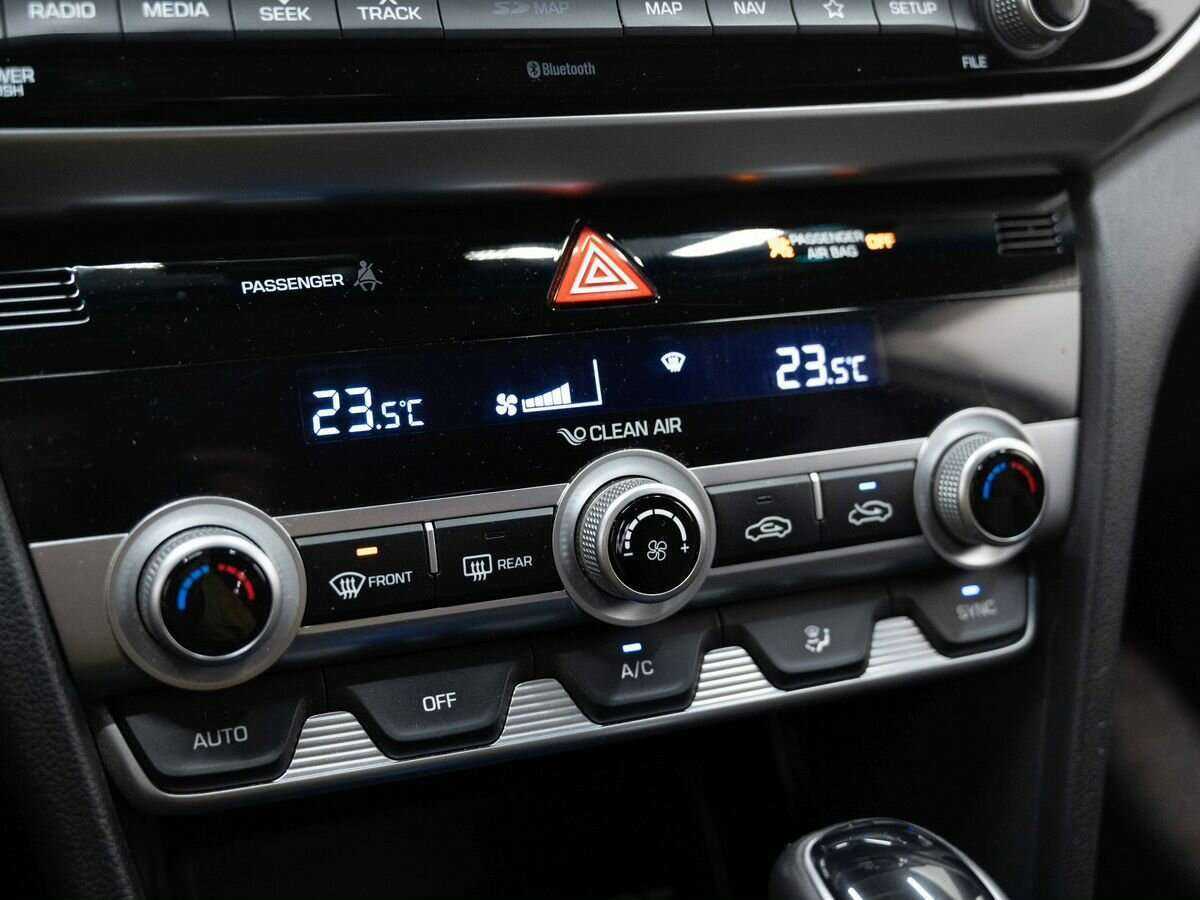 Купить Hyundai Avante, 2018, 83 500 км, фото №20