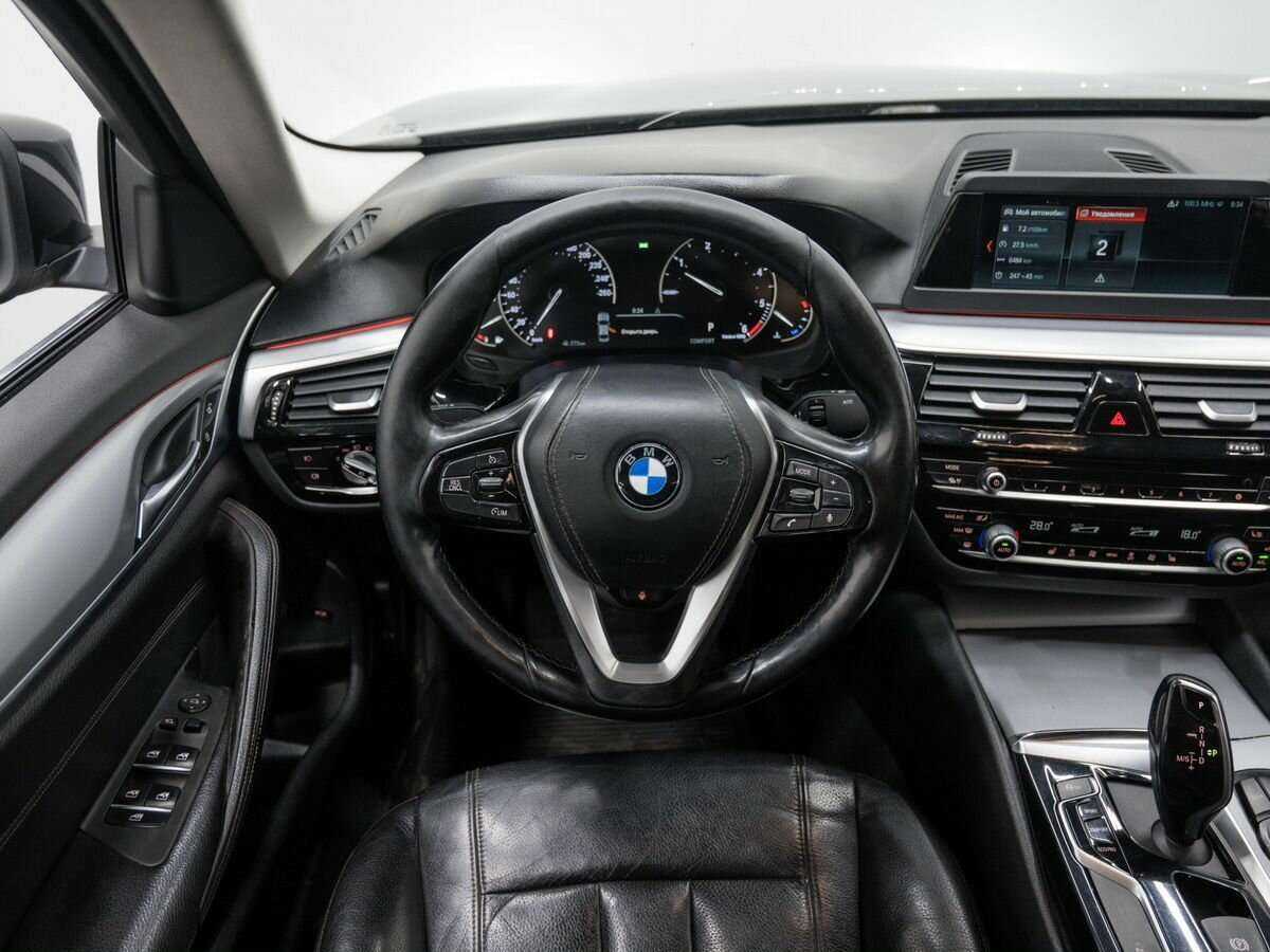 Купить BMW 5 серии 520d, 2018, 165 962 км, фото №13
