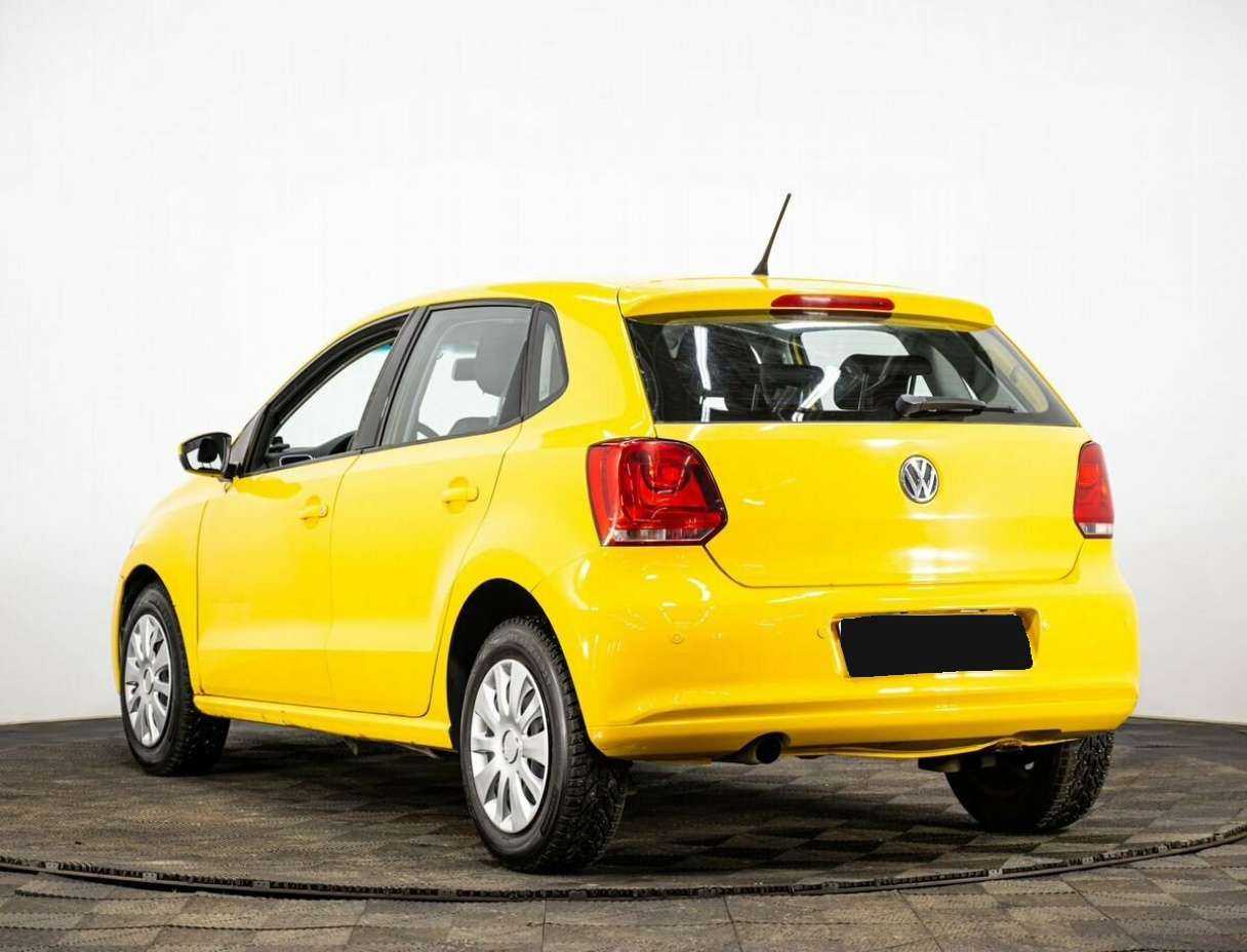 Купить Volkswagen Polo, 2011, 210 781 км, фото №4