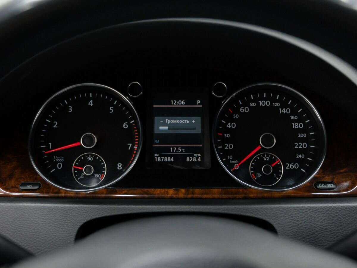 Купить Volkswagen Passat, 2011, 187 879 км, фото №23