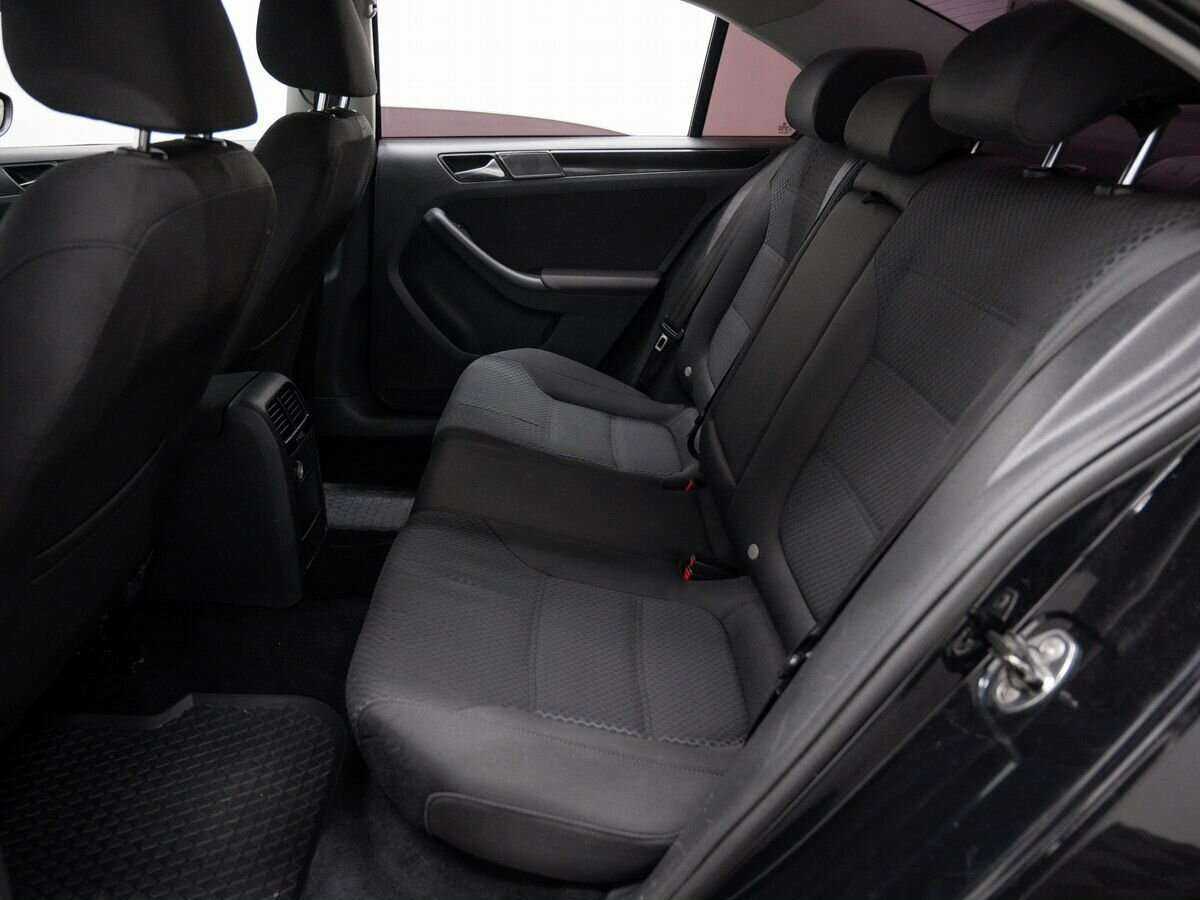 Купить Volkswagen Jetta, 2011, 140 000 км, фото №12
