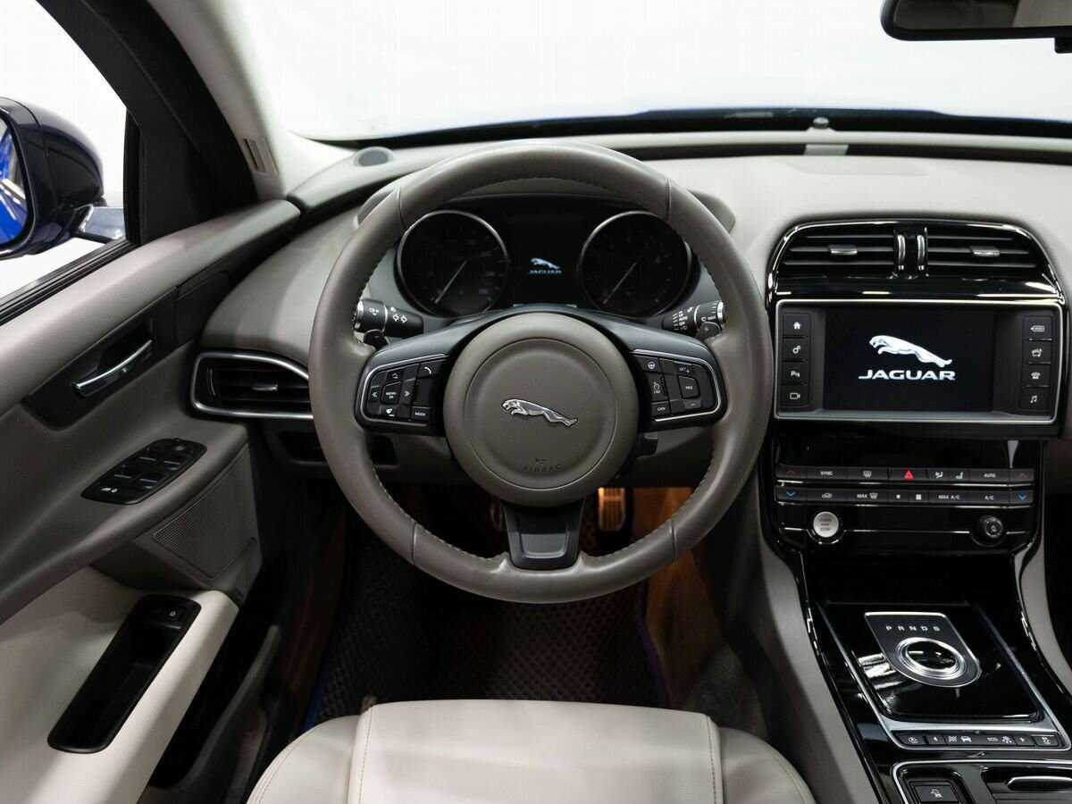 Купить Jaguar XE, 2017, 54 000 км, фото №14