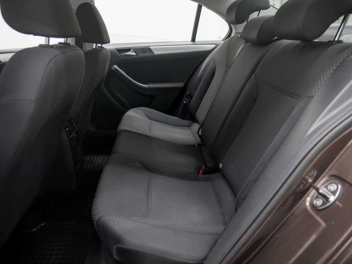 Купить Volkswagen Jetta, 2011, 154 000 км, фото №9