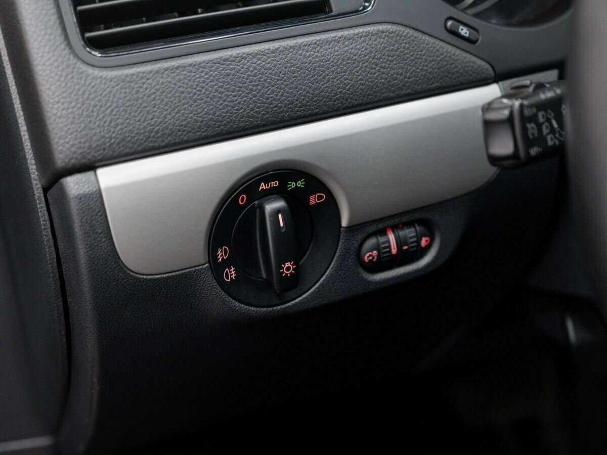 Купить Volkswagen Jetta, 2011, 154 000 км, фото №13