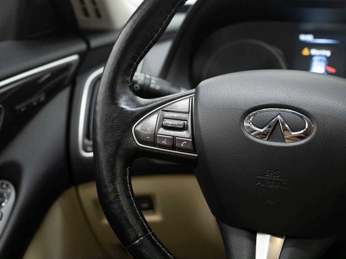 Купить Infiniti Q50, 2015, 117 982 км, фото №12