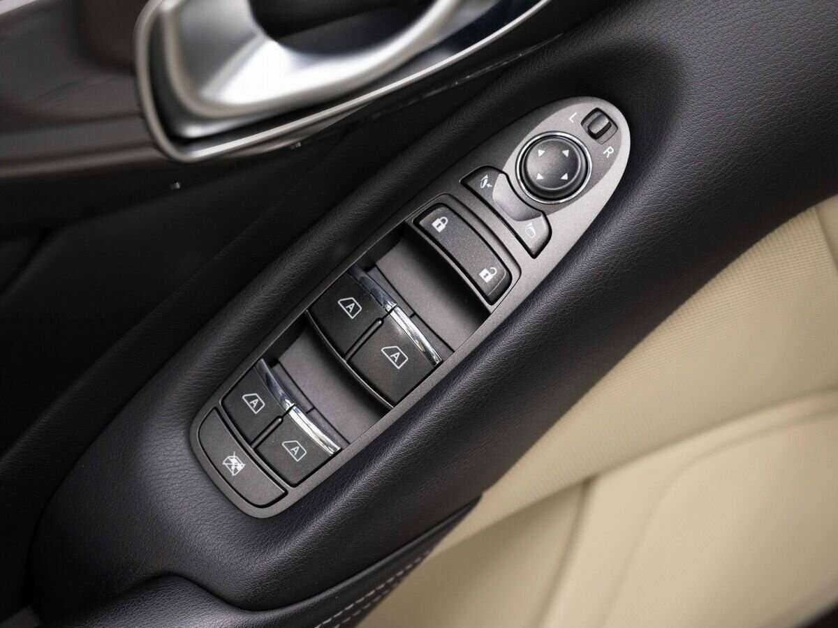 Купить Infiniti Q50, 2015, 117 982 км, фото №15