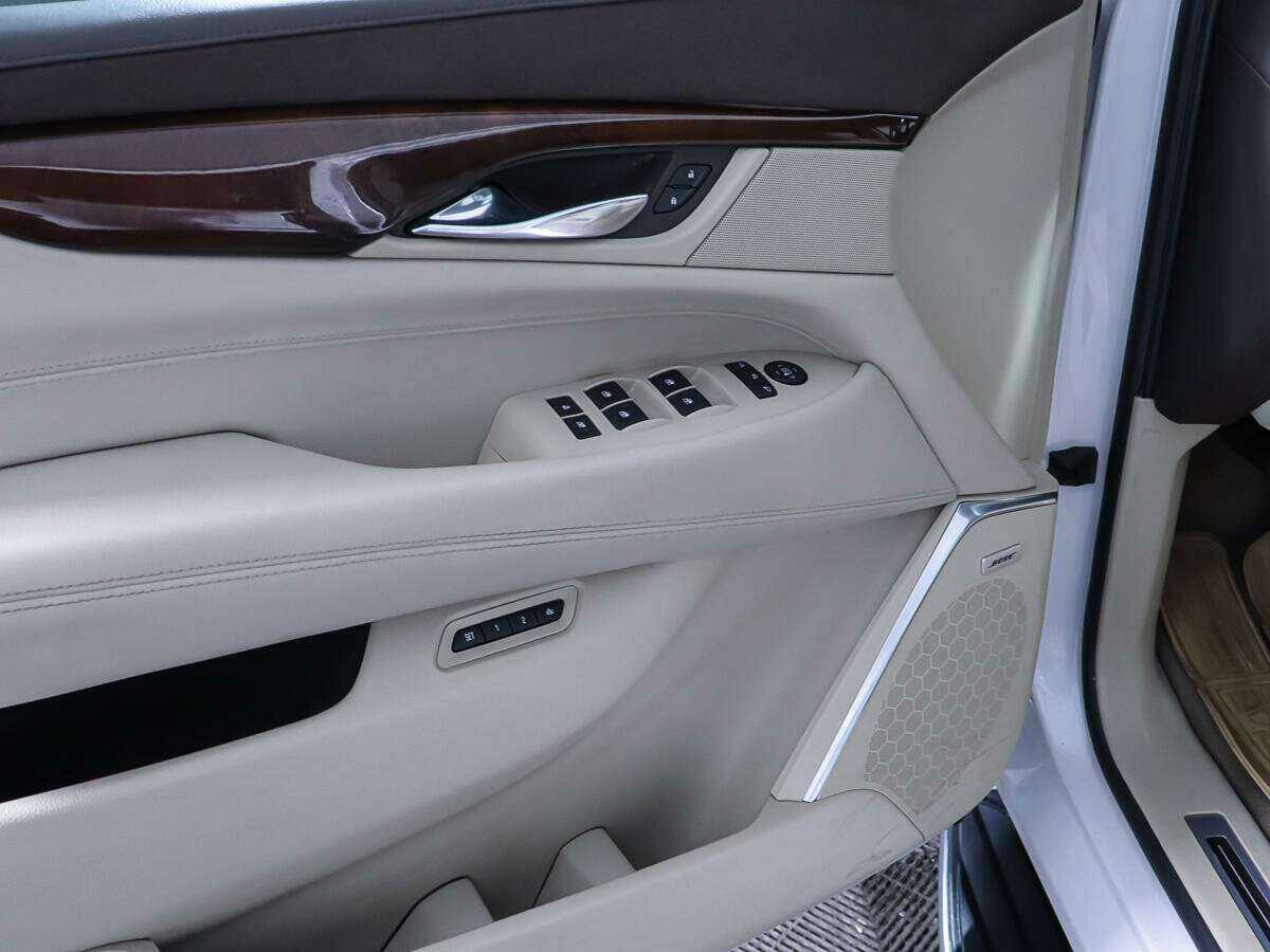 Купить Cadillac Escalade, 2016, 114 161 км, фото №14