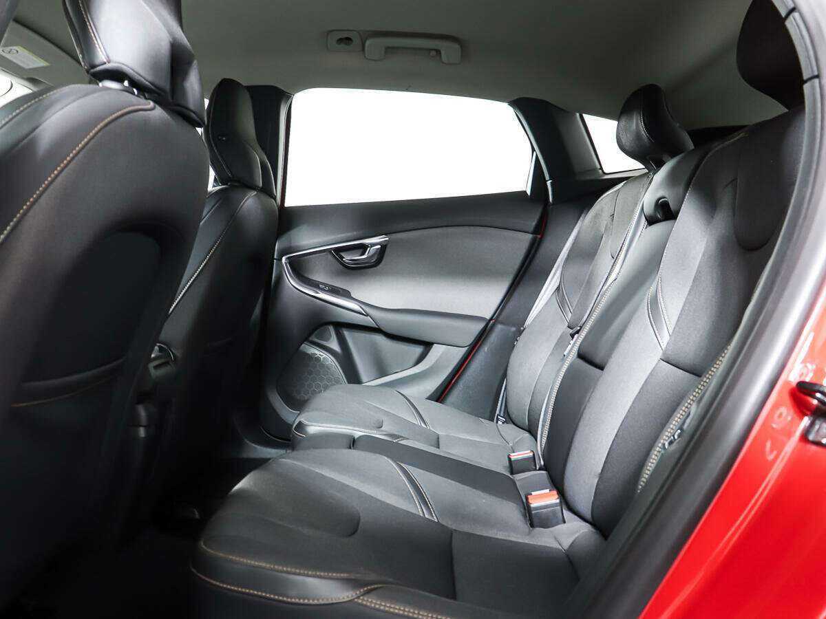 Купить Volvo V40 Cross Country, 2013, 64 765 км, фото №10