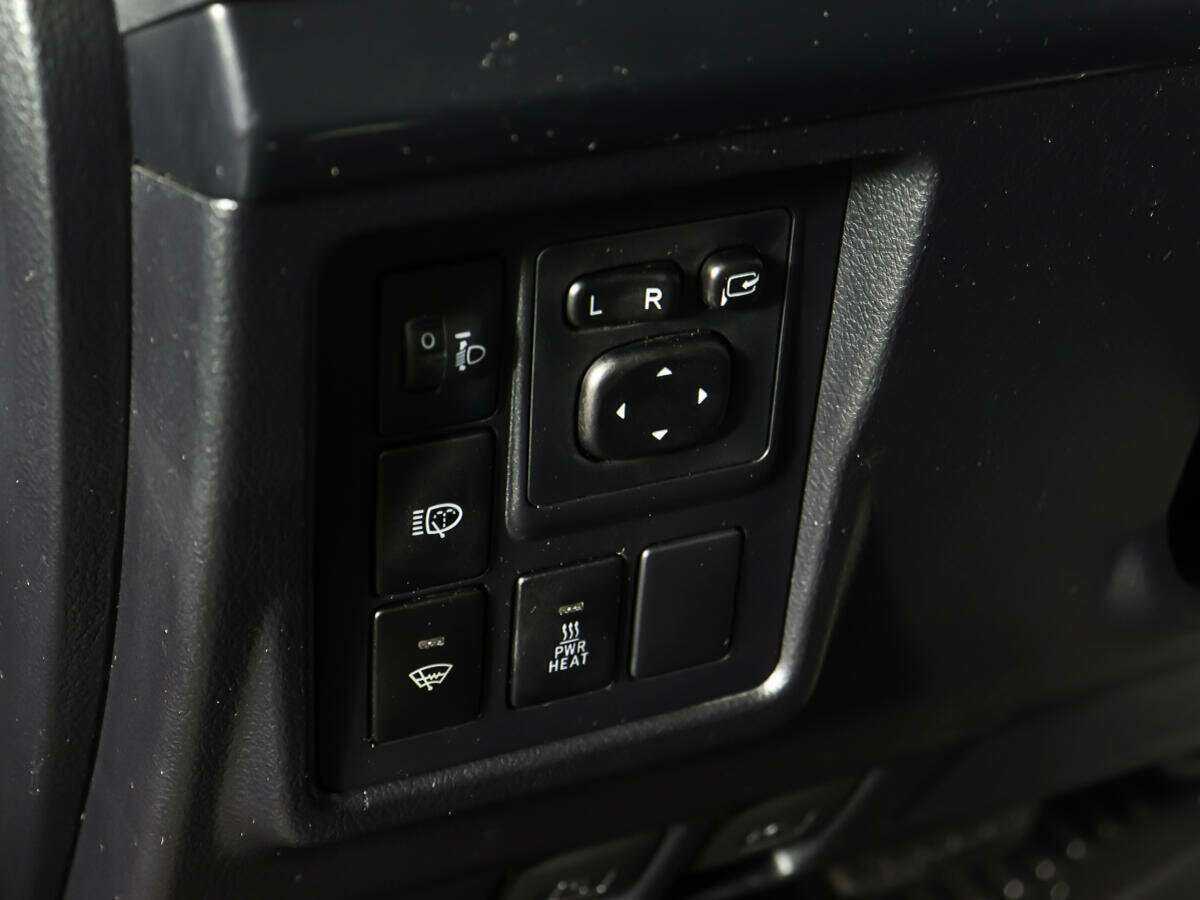 Купить Toyota Land Cruiser Prado, 2012, 122 000 км, фото №16