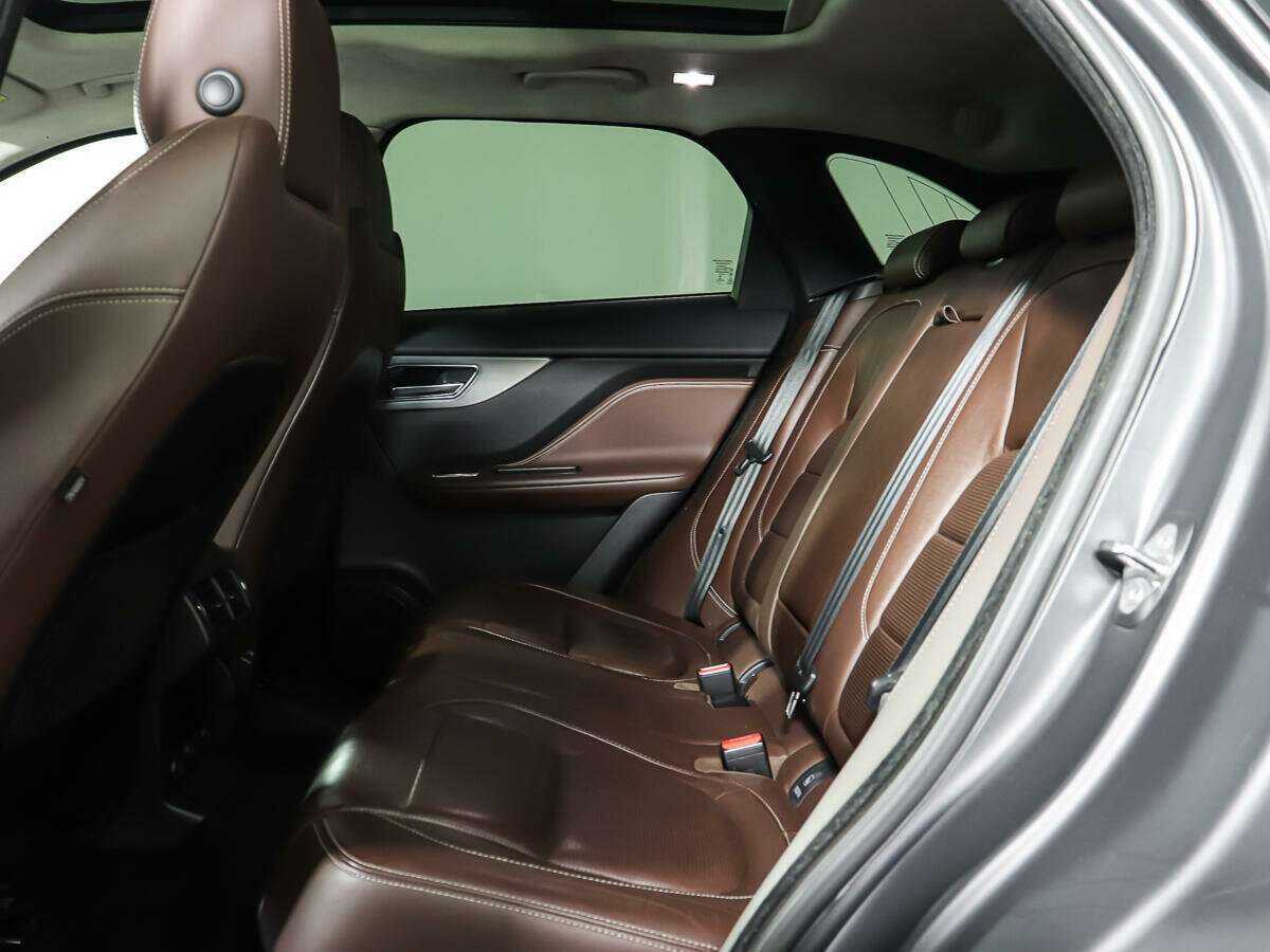 Купить Jaguar F-Pace, 2017, 113 057 км, фото №10