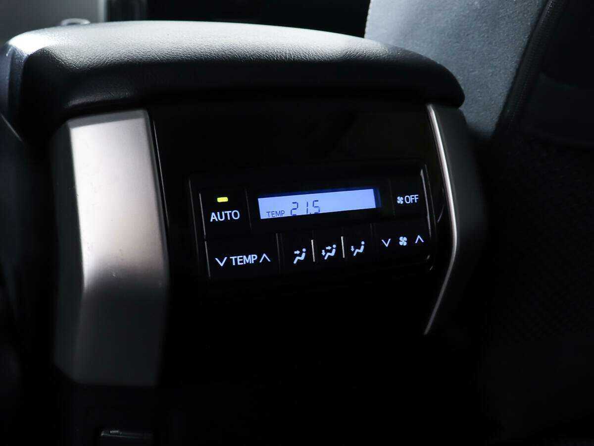 Купить Toyota Land Cruiser Prado, 2021, 112 355 км, фото №21