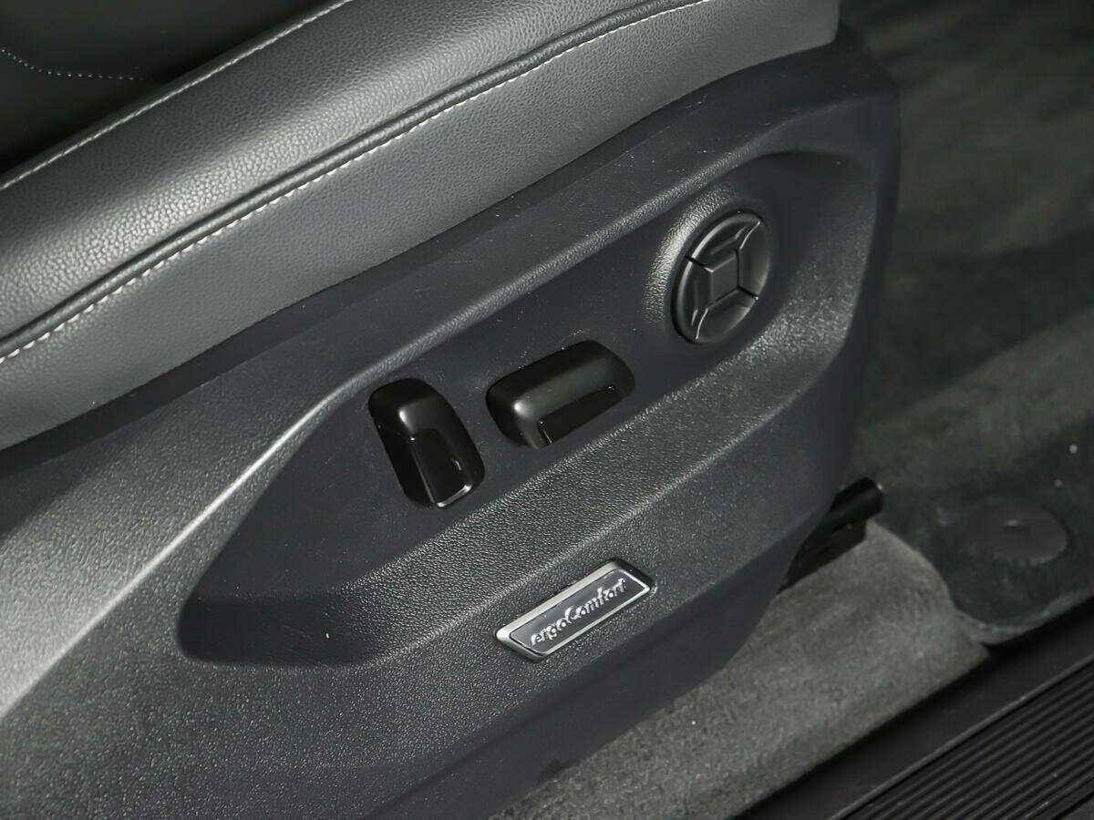 Купить Volkswagen Touareg, 2019, 173 051 км, фото №19