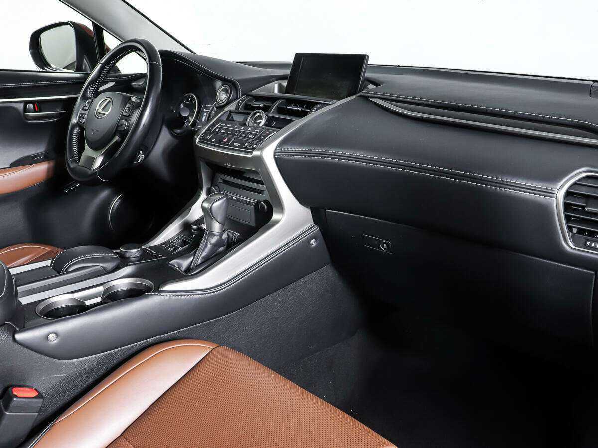 Купить Lexus NX 200t, 2015, 102 073 км, фото №9