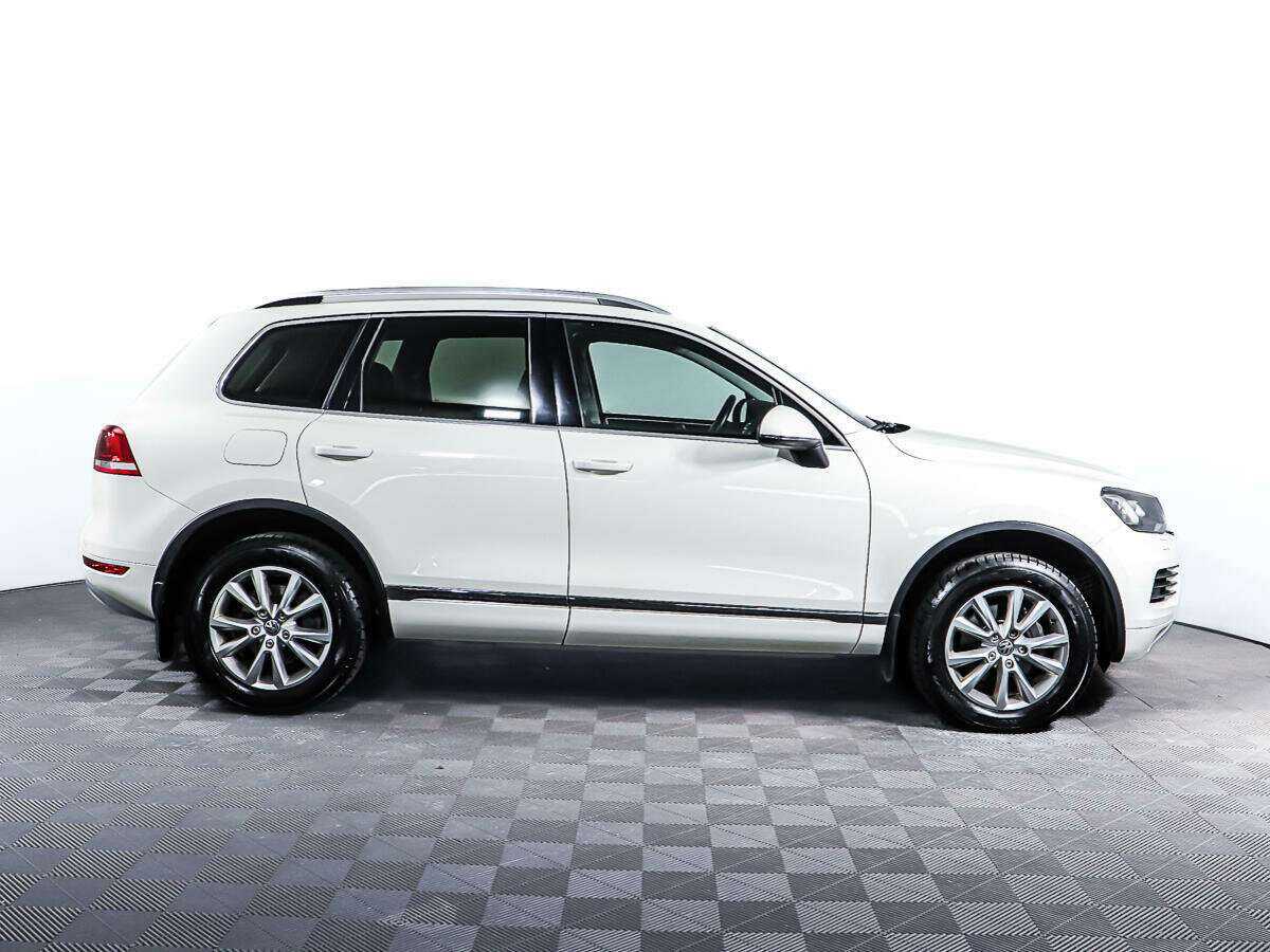 Купить Volkswagen Touareg, 2010, 136 223 км, фото №4