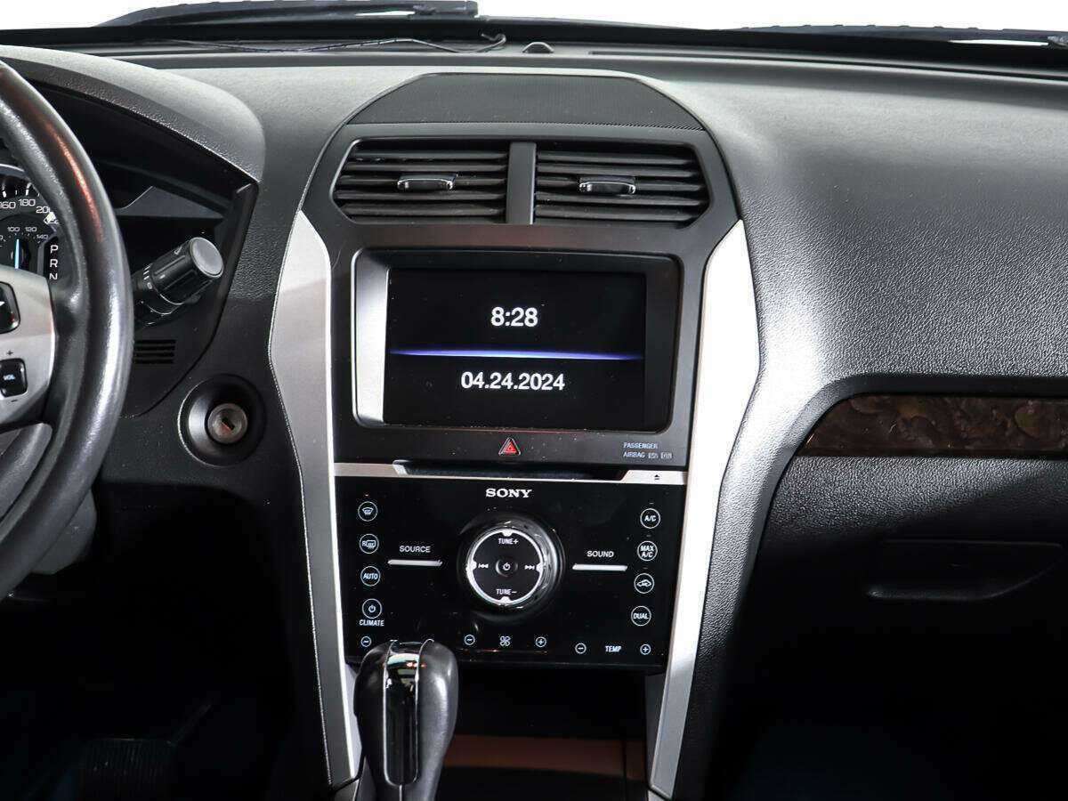 Купить Ford Explorer, 2011, 120 823 км, фото №13