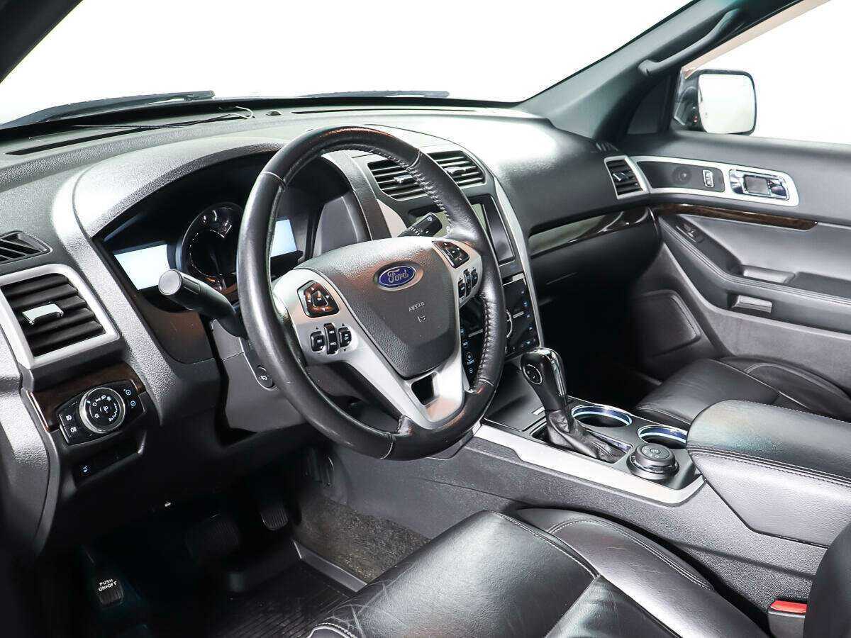 Купить Ford Explorer, 2011, 120 823 км, фото №15