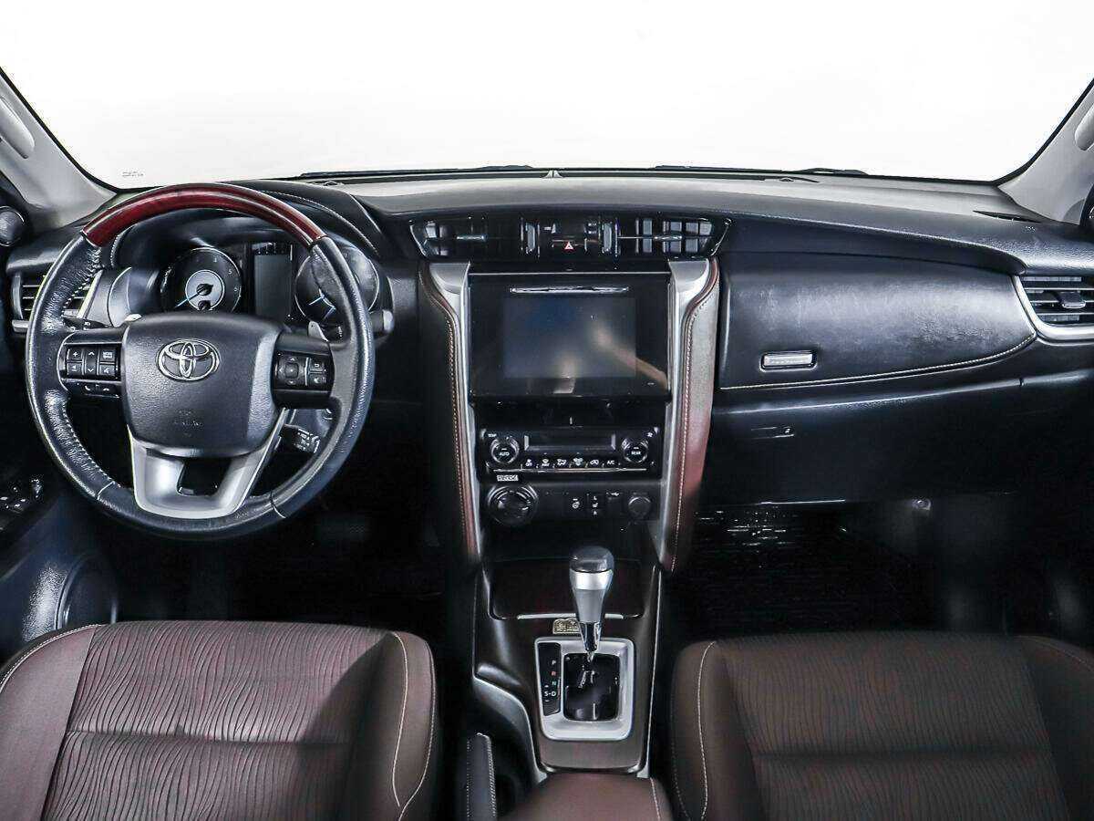 Купить Toyota Fortuner, 2019, 59 150 км, фото №11