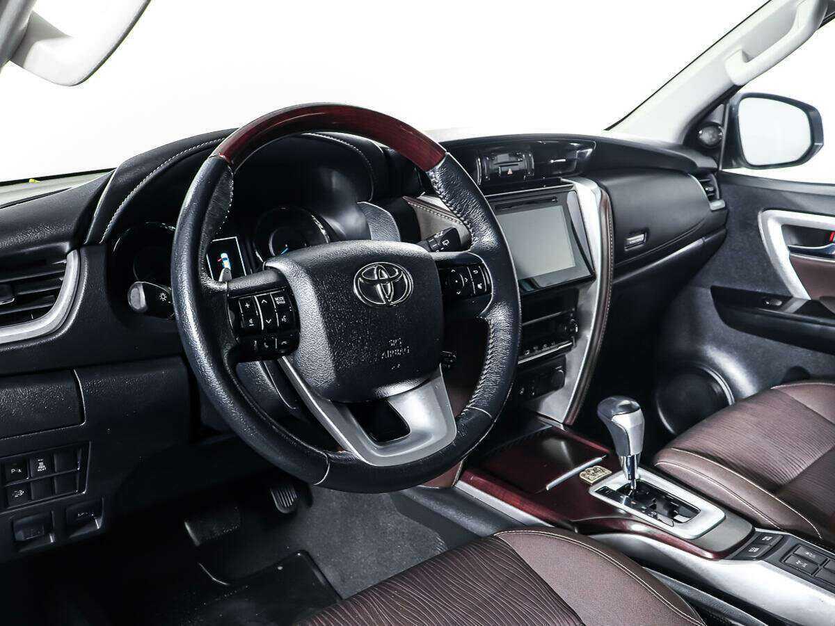 Купить Toyota Fortuner, 2019, 59 150 км, фото №13