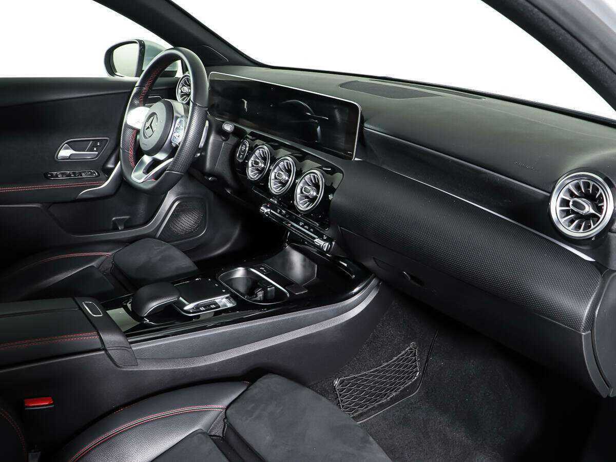 Купить Mercedes-Benz A-Класс 200, 2019, 43 180 км, фото №8