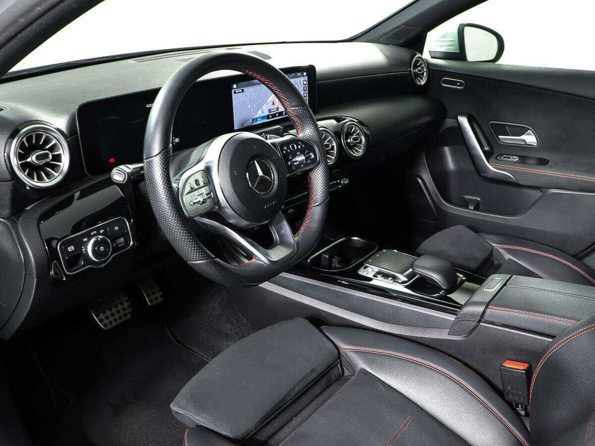 Купить Mercedes-Benz A-Класс 200, 2019, 43 180 км, фото №12