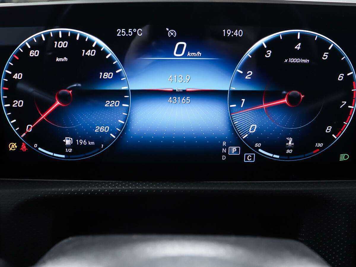 Купить Mercedes-Benz A-Класс 200, 2019, 43 180 км, фото №13