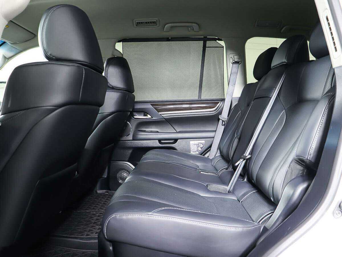 Купить Lexus LX 450d, 2016, 87 390 км, фото №9