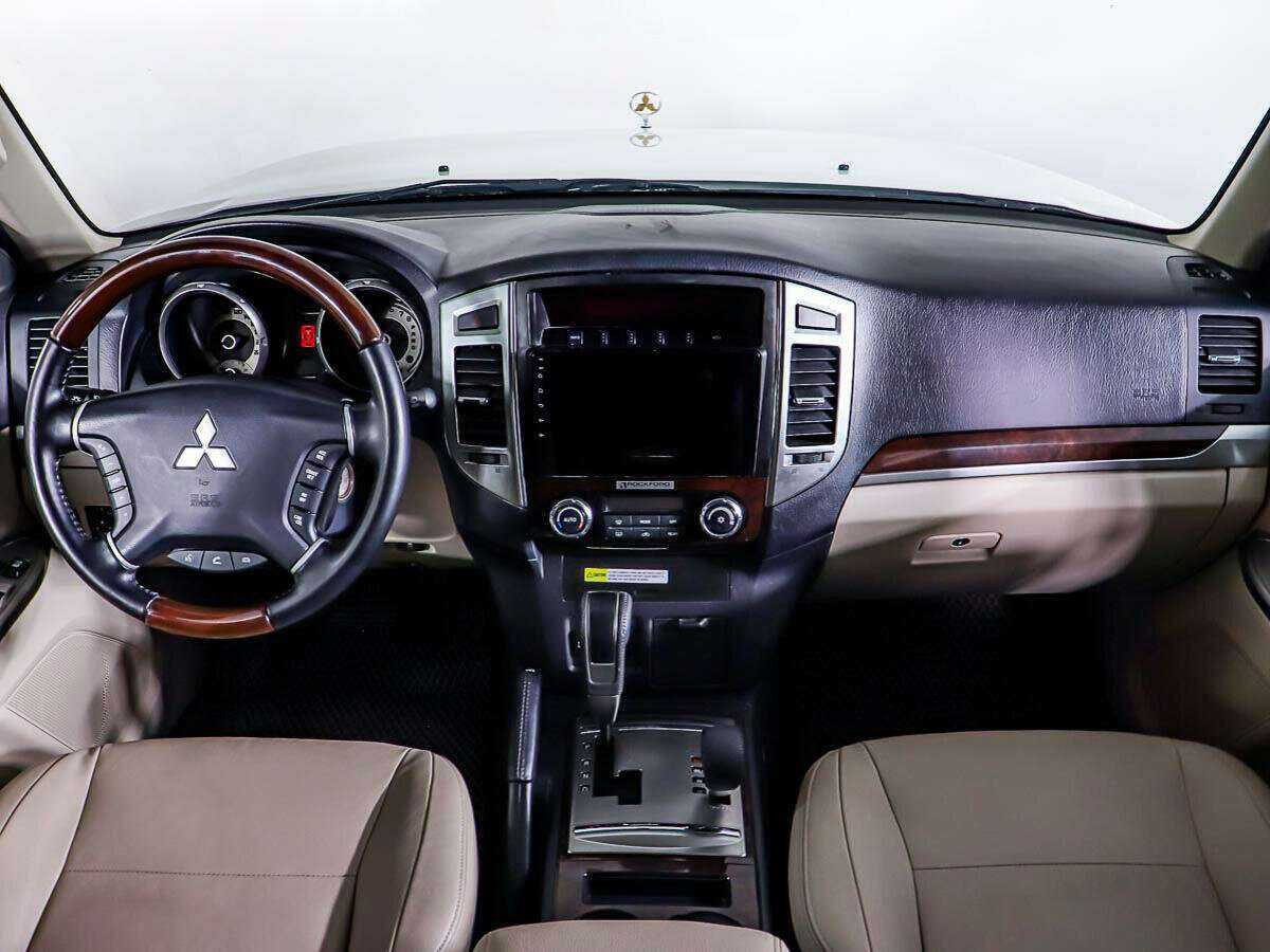 Купить Mitsubishi Pajero, 2019, 16 650 км, фото №12